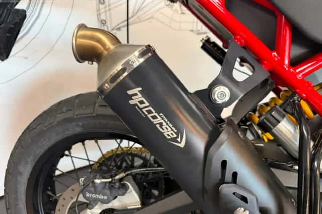 Ducati DesertX (2024) thumbnail 4