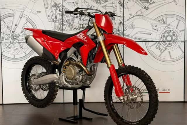 Ducati Desmo 450MX 450 MX (2026) thumbnail 2
