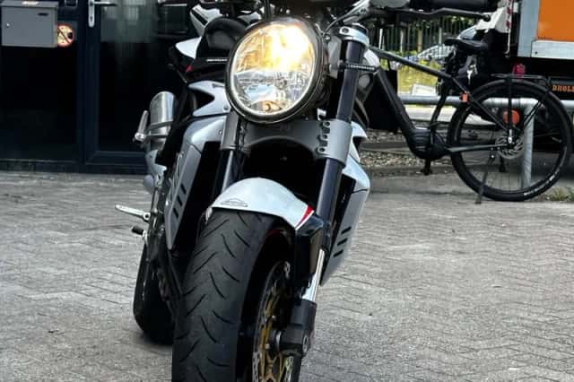 MV Agusta Brutale 1090 RR (2010) thumbnail 2
