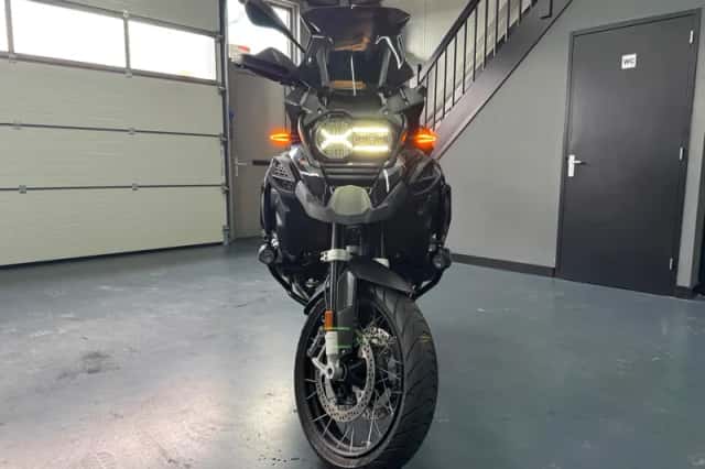 BMW R 1250 GS Adventure (2021) thumbnail 1