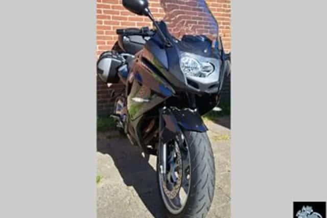 BMW F 800 GT (2013) thumbnail 1