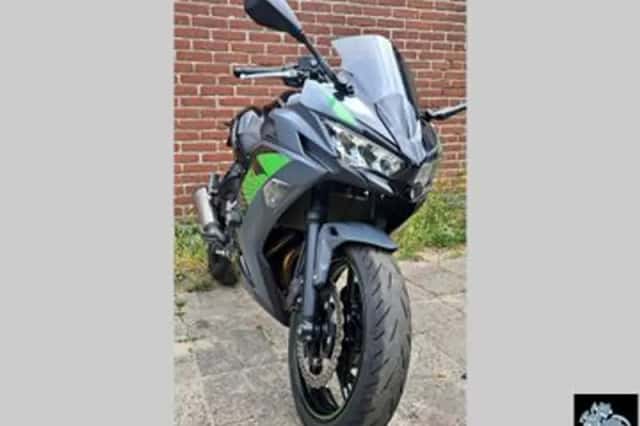 Kawasaki Ninja 650 (2024) thumbnail 1