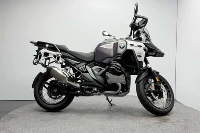 BMW R 1300 GS Adventure (2026) thumbnail 2