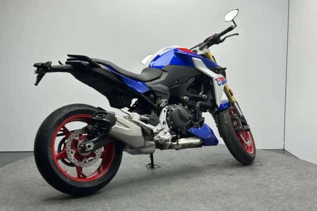 BMW F 900 R (2026) thumbnail 2