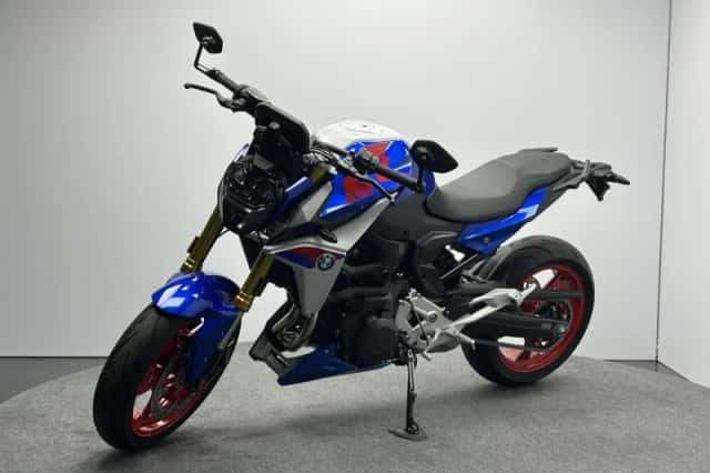 BMW F 900 R (2026) thumbnail 6