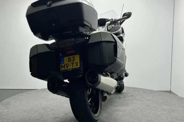 BMW K 1600 GT (2019) thumbnail 3