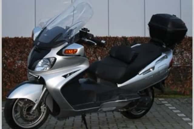 Suzuki AN 650 Burgman (2002) thumbnail 1