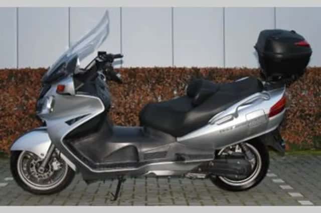 Suzuki AN 650 Burgman (2002) thumbnail 2