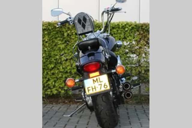 Yamaha XVS 1100 Dragstar (2004) thumbnail 4
