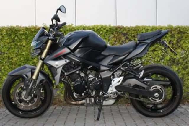 Suzuki GSR750 (2014) thumbnail 2