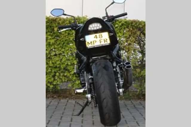 Suzuki GSR750 (2014) thumbnail 4