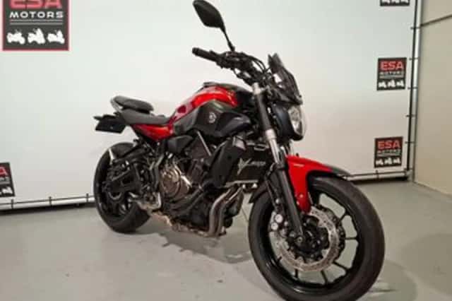 Yamaha MT-07 (2016) thumbnail 3