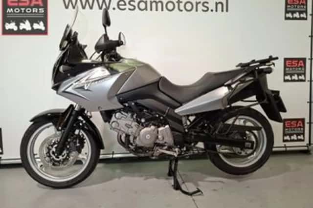 Suzuki V-Strom (2011) thumbnail 1