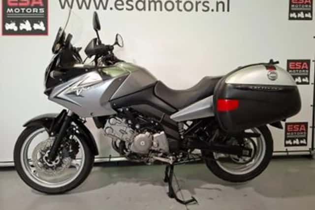 Suzuki V-Strom (2011) thumbnail 2