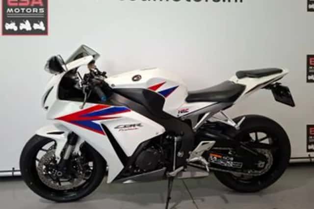 Honda CBR1000RR (2013) thumbnail 1