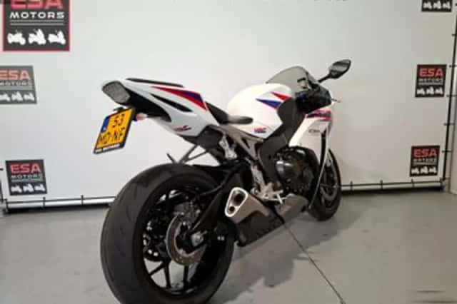 Honda CBR1000RR (2013) thumbnail 5