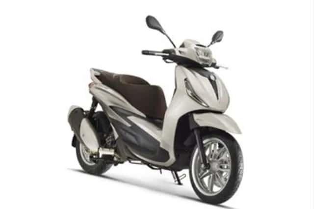 Piaggio Beverly 300IE (2022) thumbnail 3