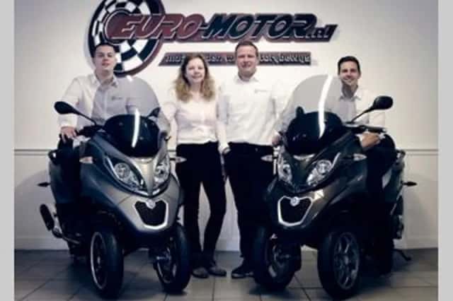 Vespa GTS 300 Super (2022) thumbnail 5