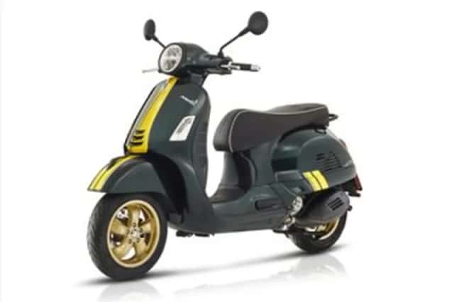Vespa GTS (2022) thumbnail 2
