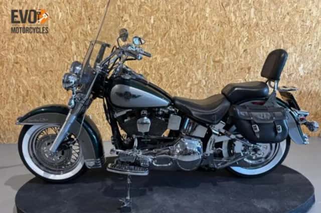 Harley-Davidson Nostalgia (1996) thumbnail 5