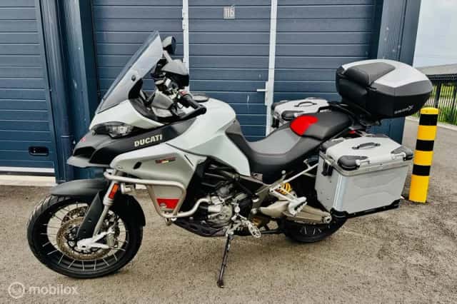 Ducati Multistrada 1200 Enduro (2018) thumbnail 2