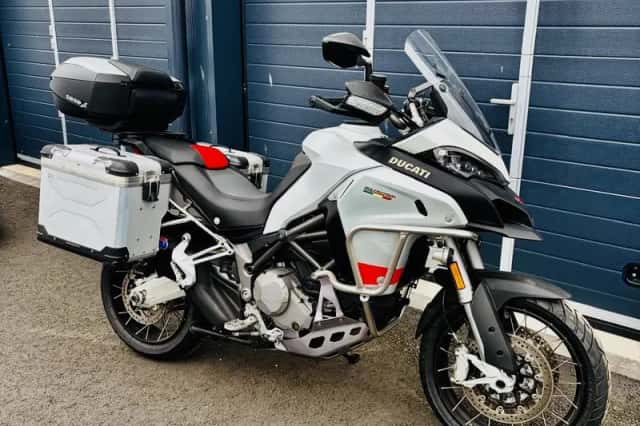 Ducati Multistrada 1200 Enduro (2018) thumbnail 4