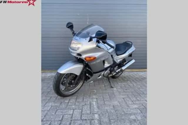 Kawasaki ZZR 600 (2005) thumbnail 3