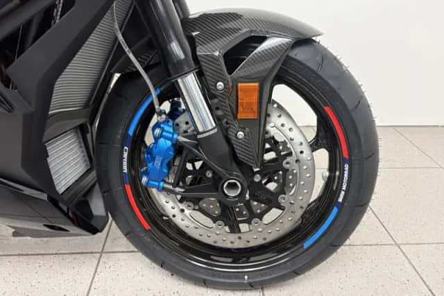 BMW M 1000 R (2026) thumbnail 4