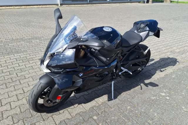 BMW S 1000 RR (2026) thumbnail 2