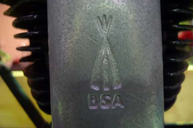 BSA B 31 B 33 (1950) thumbnail 5
