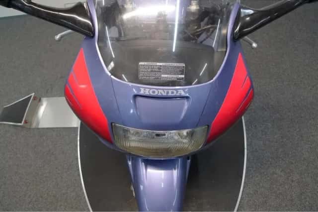 Honda CBR600F (1994) thumbnail 4