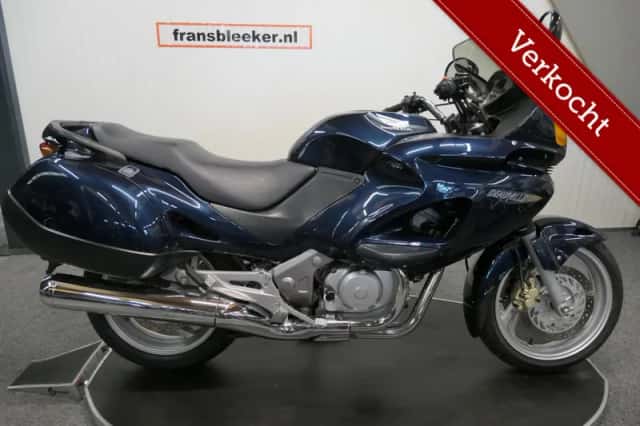 Honda NT 650 Deauville (2000) thumbnail 1