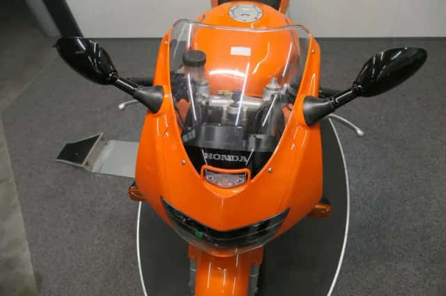 Honda VTR 1000 F Firestorm (2000) thumbnail 4