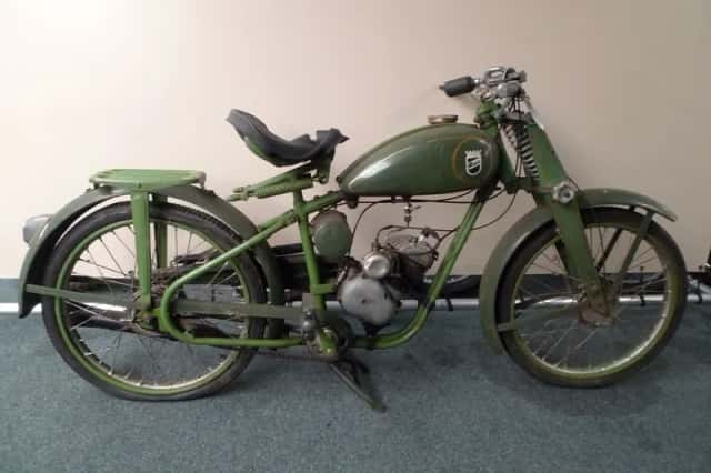 Rixe M 100 98 (1949) thumbnail 1