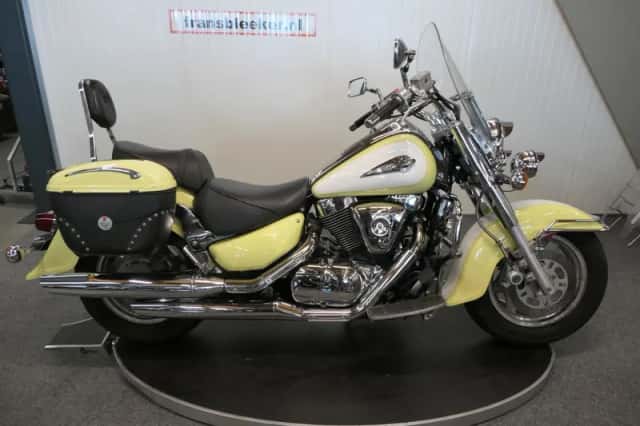 Suzuki VL 1500 Intruder (1999) thumbnail 1