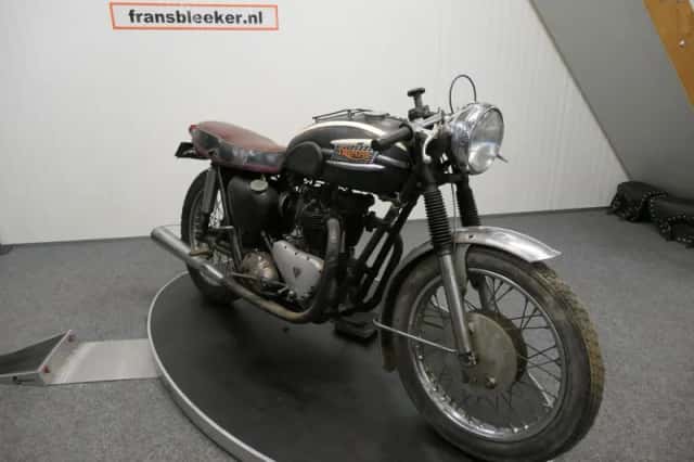 Triumph Restauratie object (1960) thumbnail 2