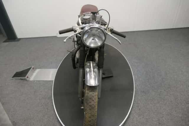 Triumph Restauratie object (1960) thumbnail 3