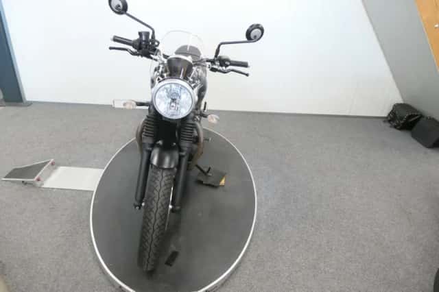 Triumph Street Twin (2017) thumbnail 3