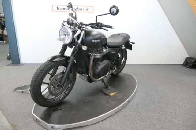 Triumph Street Twin (2017) thumbnail 5