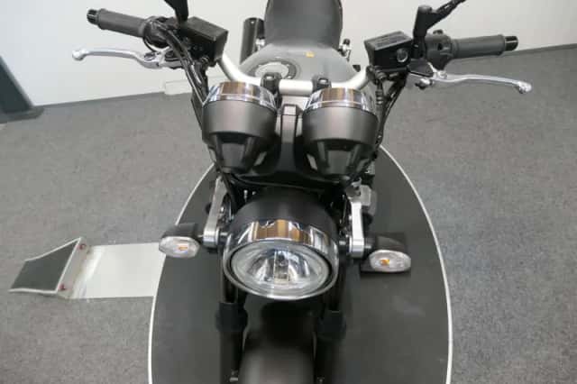Yamaha XJR 1300 (2015) thumbnail 4