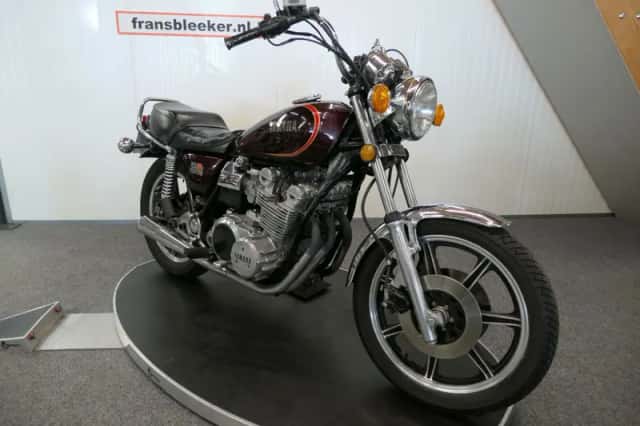 Yamaha XS 750 (1981) thumbnail 2