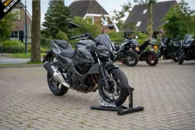 Kawasaki Z7 (2024) thumbnail 2