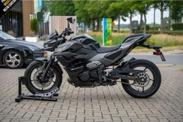 Kawasaki Z7 (2024) thumbnail 5