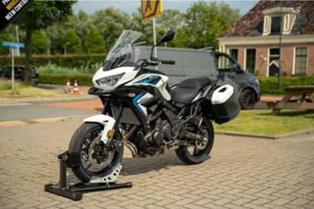 Kawasaki Versys 650 (2025) thumbnail 4
