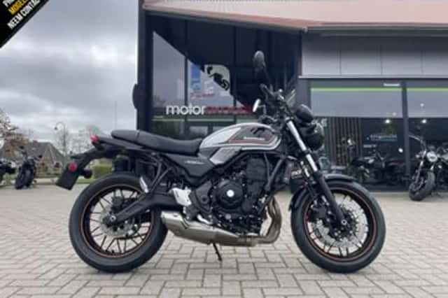 Kawasaki Z 650 RS (2022) thumbnail 2