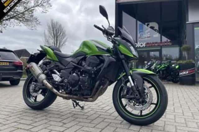 Kawasaki Z 750R (2014) thumbnail 4