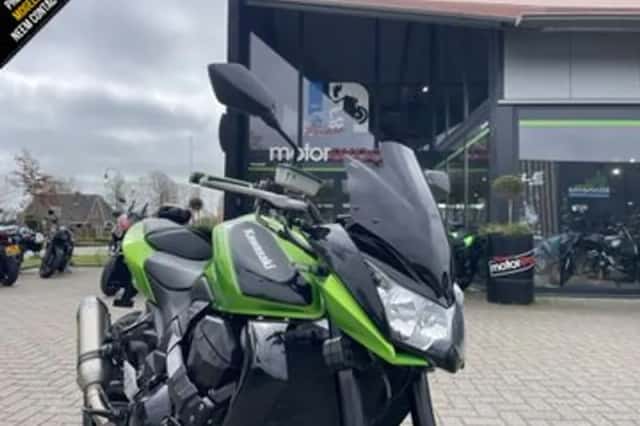 Kawasaki Z 750R (2014) thumbnail 6