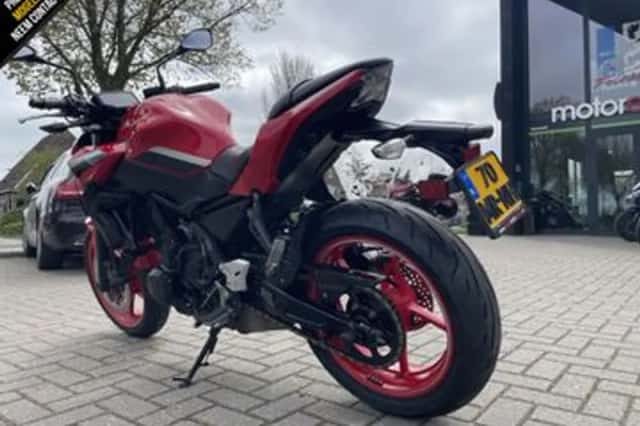 Kawasaki Z650 (2022) thumbnail 4