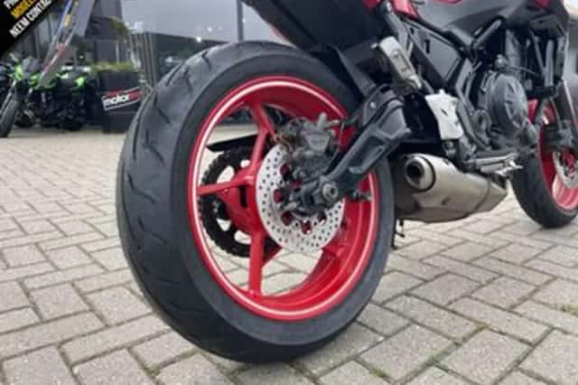 Kawasaki Z650 (2022) thumbnail 6