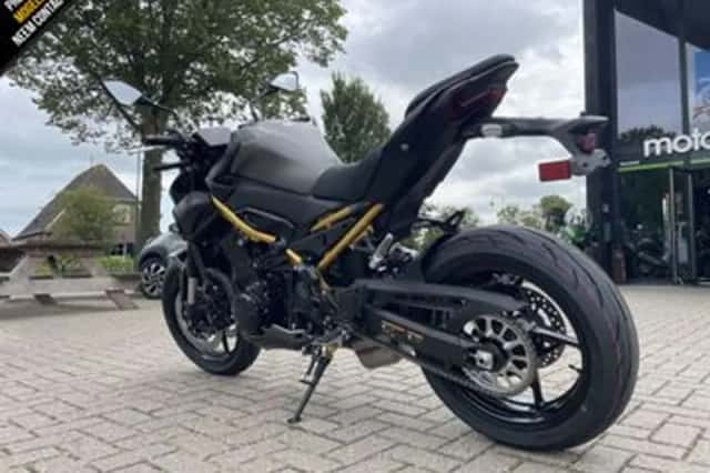 Kawasaki Z900 (2026) thumbnail 5